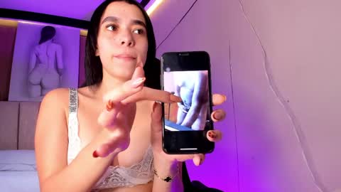 gemmabrown_ online show from April 1, 1:01 pm