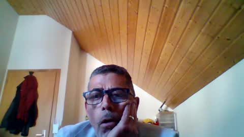Gen online show from May 9, 12:33 pm