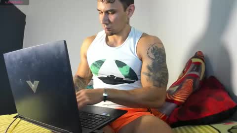 gendersonfit online show from November 22, 11:13 pm