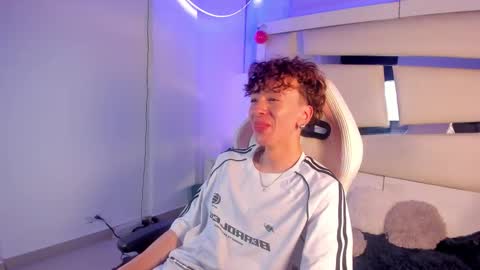 genesis_js online show from January 15, 4:10 am