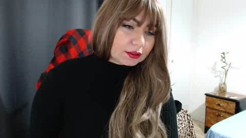 Snapshot of genesisgems11_ chatting on February 4, 8:13 am Genesis online show from February 4, 8:13 am