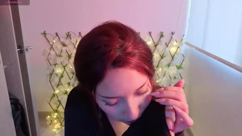 genet_ online show from December 19, 9:21 pm