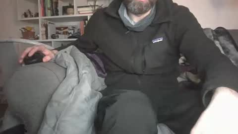 Snapshot of geon2xx chatting on October 28, 1:28 am Geon online show from October 28, 1:28 am