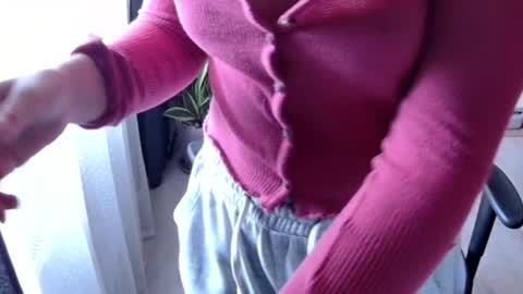 Melissa online show from January 8, 11:38 am