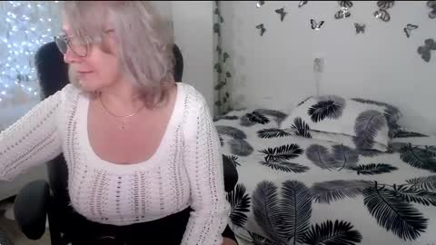 Ghertrudequeen online show from March 19, 9:15 am