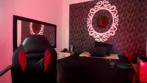 Your Girl  online show from October 29, 3:41 am