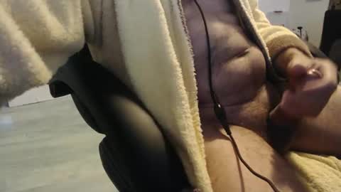 ghostatitude online show from December 5, 7:32 am