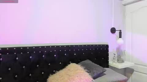 Snapshot of ghosty_doll chatting on September 24, 8:15 pm Allison online show from September 24, 8:15 pm