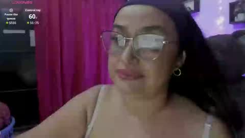 nahomi online show from November 2, 1:49 am