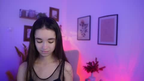 Gia Paige18 online show from November 28, 3:19 pm