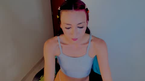 GIA WHITE Independet  online show from October 31, 7:20 am