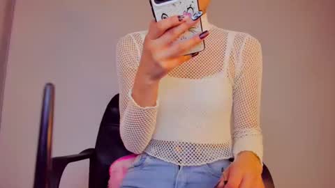 GIA WHITE Independet  online show from October 23, 4:47 am