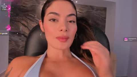 Gia Ferrera online show from May 10, 11:11 pm