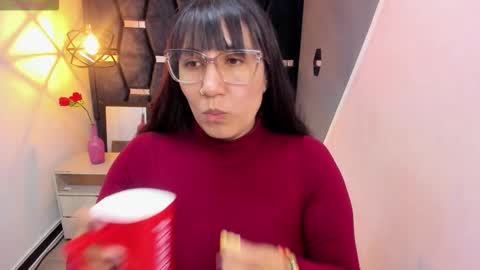 G I A  FOX online show from October 23, 1:56 pm