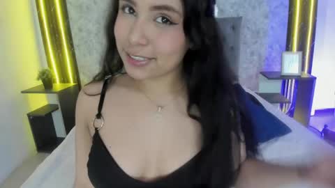 giannaslimjb online show from April 16, 9:39 pm