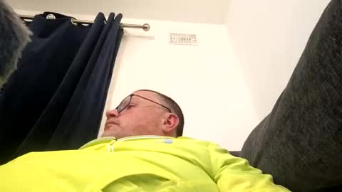 giddyup2222222 online show from April 5, 8:28 pm