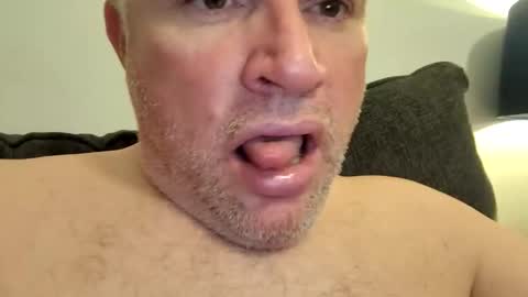 giddyup2222222 online show from December 22, 11:00 pm