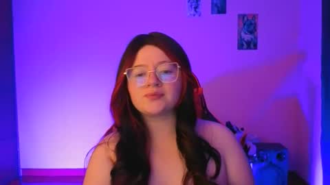 Gigi hart online show from April 14, 2:37 am