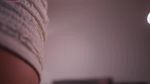 GIGI online show from April 6, 1:36 am