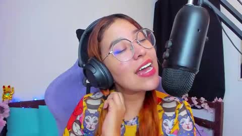 gigimooon online show from November 6, 1:52 am