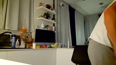 gigis111 online show from January 19, 11:32 pm