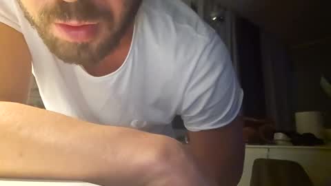 gigis111 online show from January 1, 10:03 pm