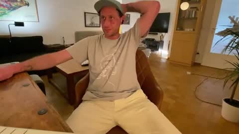 Sebastian online show from November 29, 9:50 am