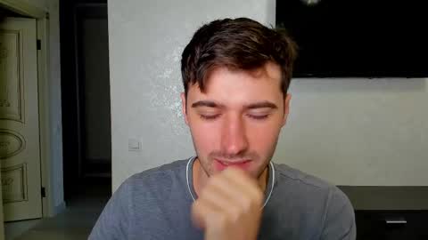 gilbertogonzales online show from March 2, 5:01 am