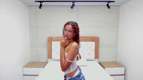  G I A N A  online show from March 25, 1:07 pm