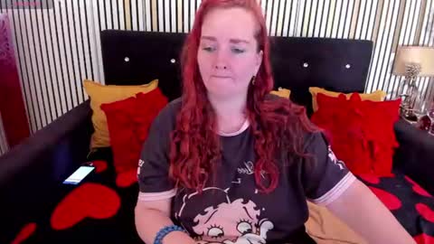gingergreeneyes online show from June 19, 12:33 pm