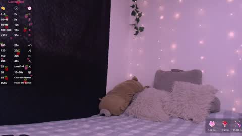 ginmeowuwu online show from August 4, 8:16 pm