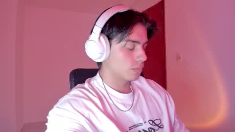 GioRusso online show from November 4, 8:43 pm