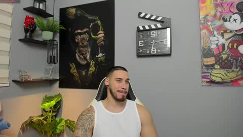Snapshot of giorgio_leone2 chatting on January 23, 11:26 pm Giorgio leone online show from January 23, 11:26 pm