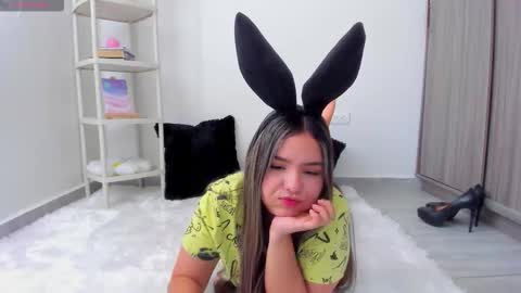 Alana online show from September 17, 6:33 pm