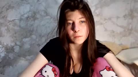 girl_cute007 online show from March 6, 7:24 pm