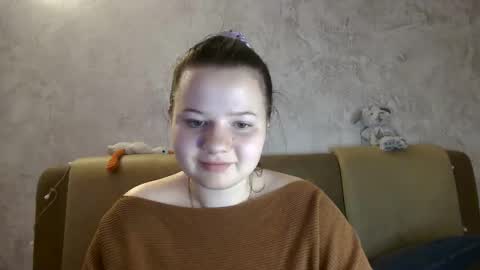 girl_cute07 online show from May 7, 10:05 pm