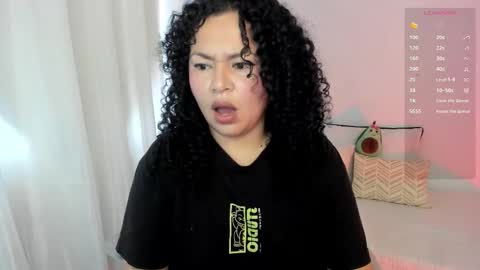 girl_inline online show from February 27, 8:23 pm