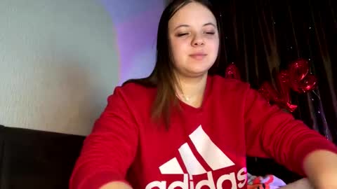 girl_shy07 online show from February 18, 8:19 pm