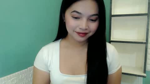 Rhaine online show from September 13, 4:42 pm