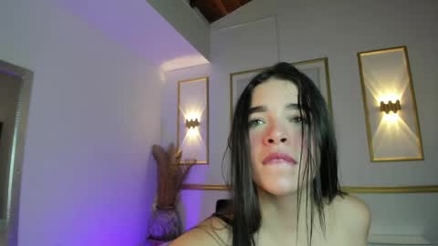 G I S E online show from April 15, 2:26 am