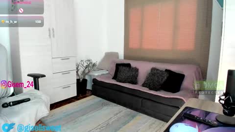 Gisella  online show from November 28, 9:33 pm