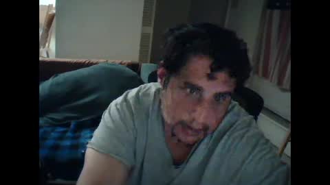 Snapshot of gitmehard008 chatting on February 23, 2:40 am gitmehard008 online show from February 23, 2:40 am