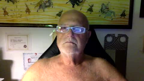 giutomma930394 online show from May 31, 11:39 pm