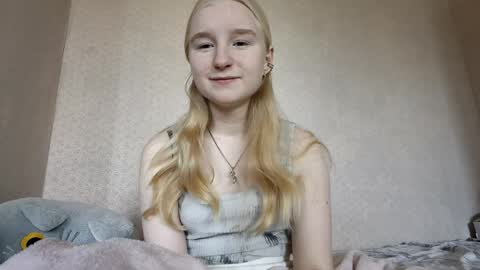 Laura online show from April 15, 8:17 am