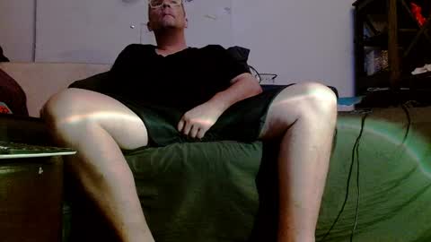 glitterstud online show from April 25, 1:41 pm