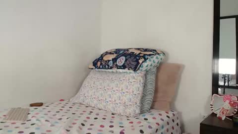 suzy online show from April 17, 2:36 am