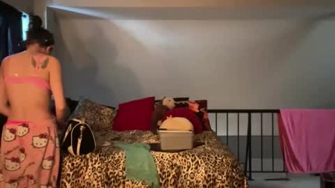 Baby Bimbo online show from February 7, 7:17 pm