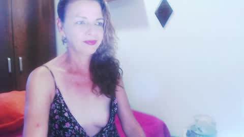 Snapshot of gloriawhitte7 chatting on January 12, 10:12 pm gloriawhitte7 online show from January 12, 10:12 pm