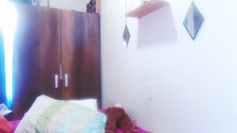 Snapshot of gloriawhitte7 chatting on February 4, 3:04 pm gloriawhitte7 online show from February 4, 3:04 pm