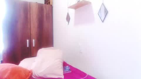 Snapshot of gloriawhitte7 chatting on January 27, 4:43 pm gloriawhitte7 online show from January 27, 4:43 pm